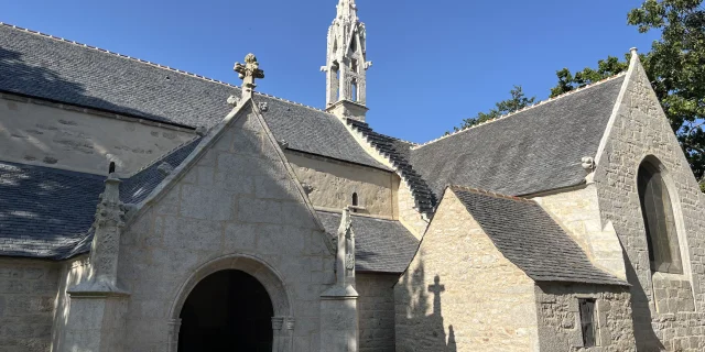 Façade extérieure de la Chapelle de Perguet