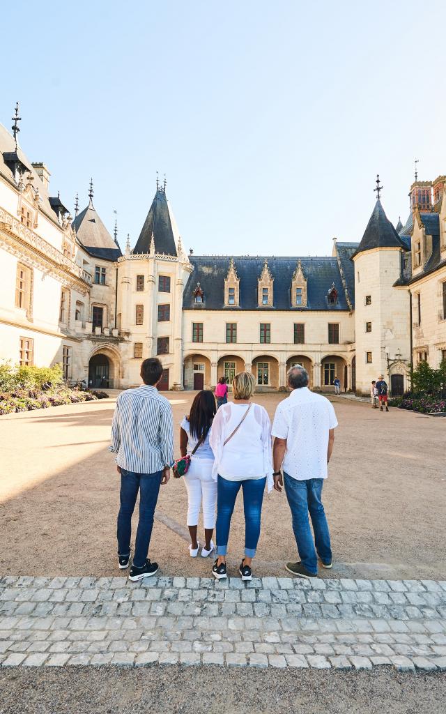 Cour du château de Chaumont-sur-Loire