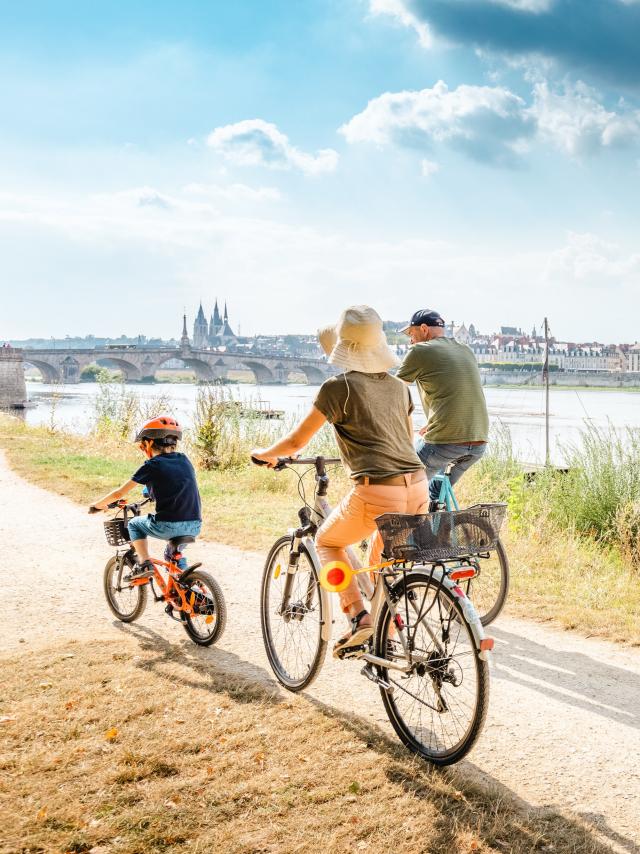 La Loire à Vélo depuis le port de la Creusille à Blois