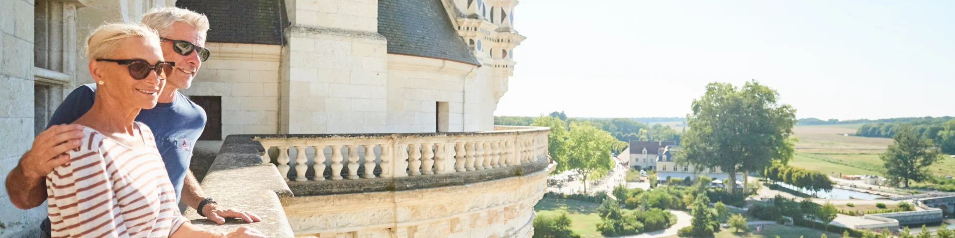 Couple sur les terrasses de Chambord