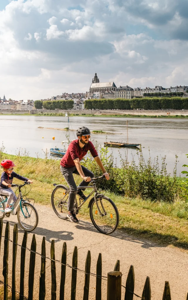 Balade en vélo au port de la Creusille