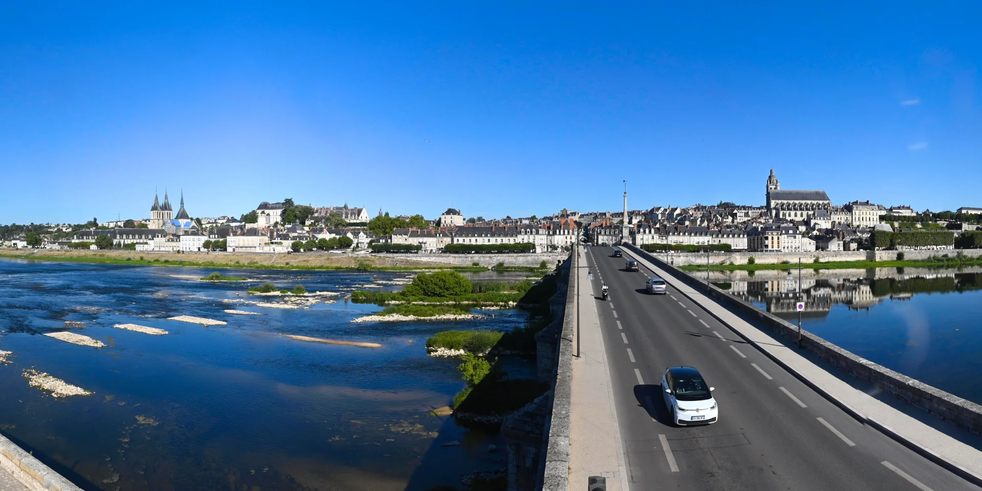 Blois Chambord Pont Jacques Gabriel 2022 08 03 09 45 00