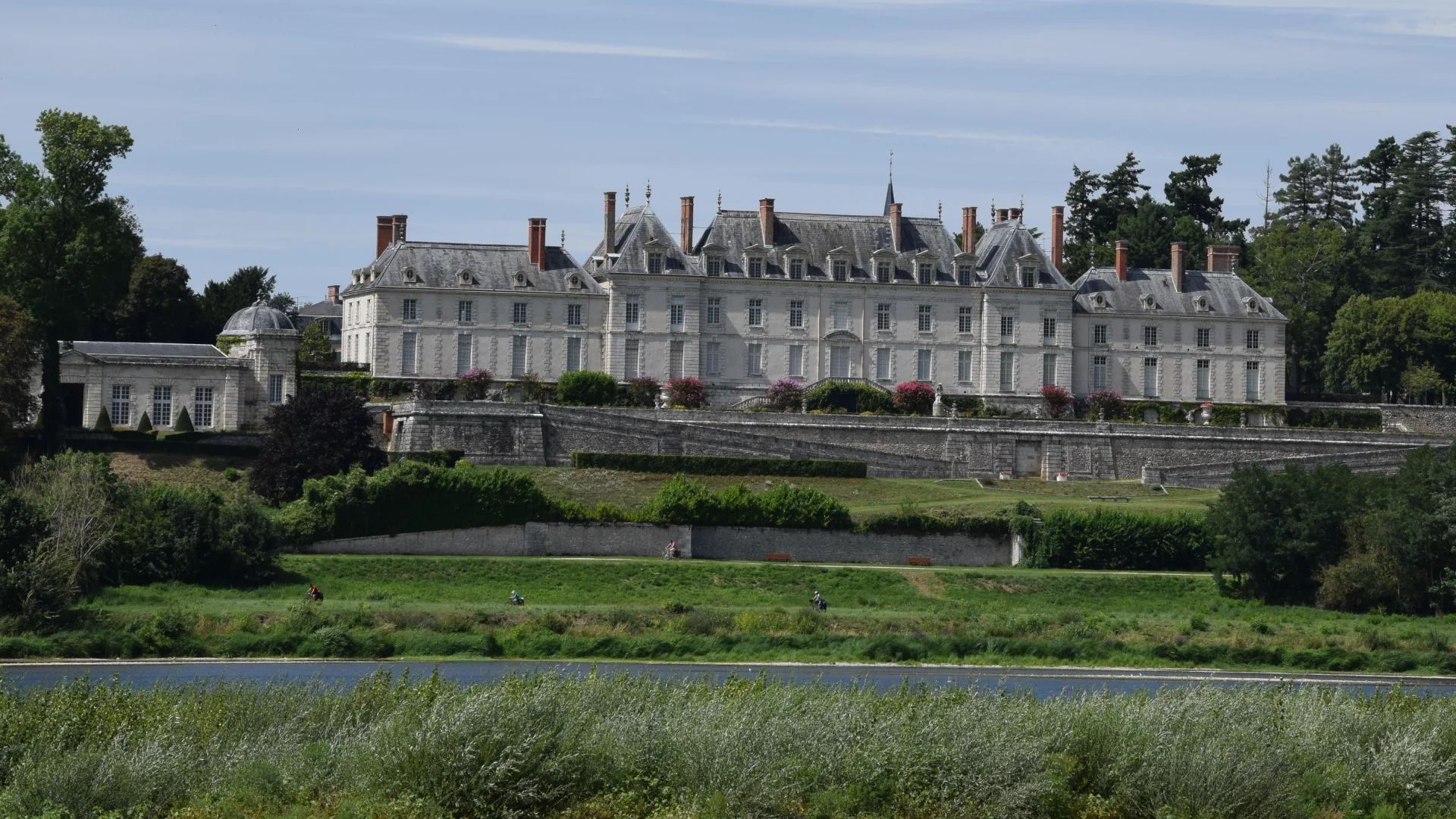 Castillo de Menars