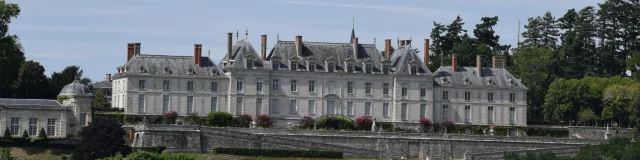 Chateau De Menars