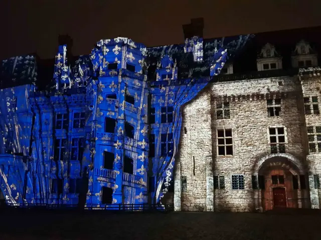 Web 3 Chateau Royal De Blois I Son Et Lumiere C F