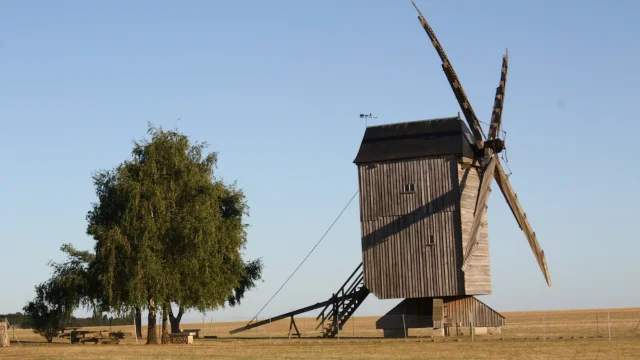 Moulin à vent de Lonlon à Maves
