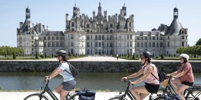 Balade à vélo devant Chambord