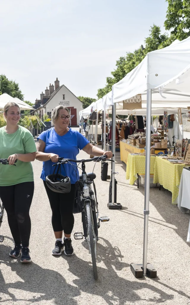 Le marché de Chambord à vélo