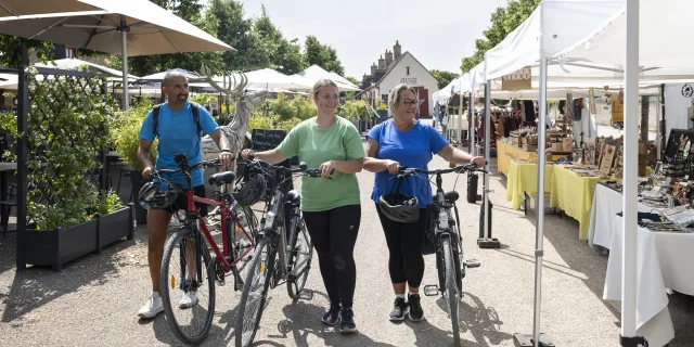 Le marché de Chambord à vélo