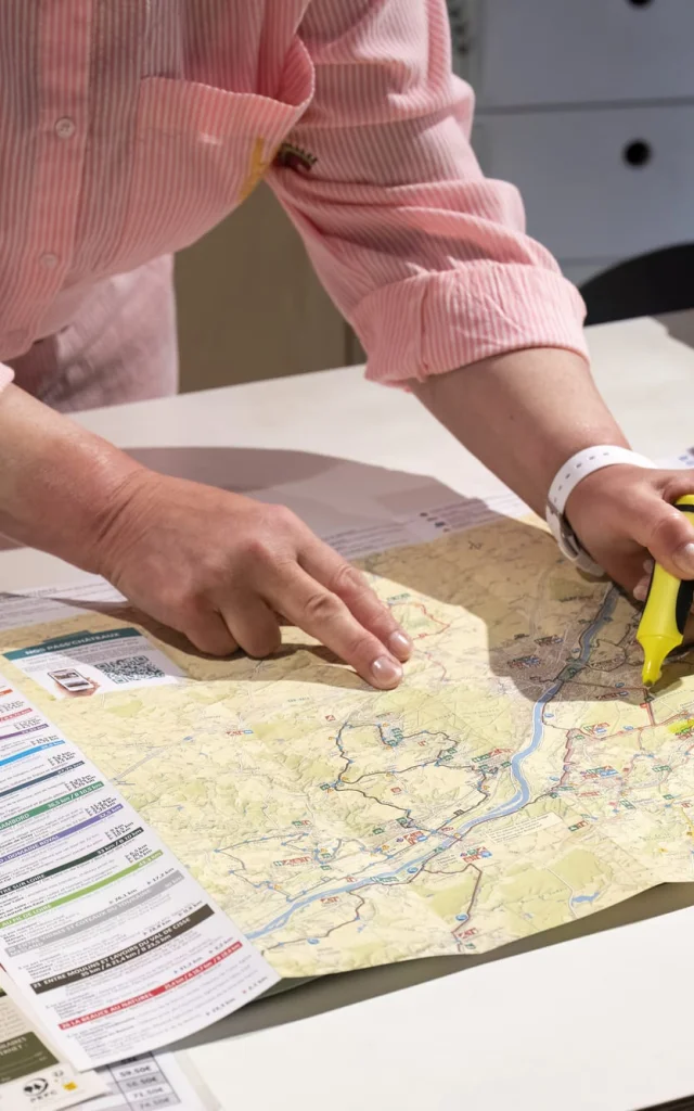 Carte dépliée à l'Office de Tourisme de Blois