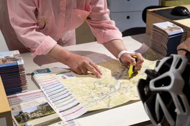 Carte dépliée à l'Office de Tourisme de Blois