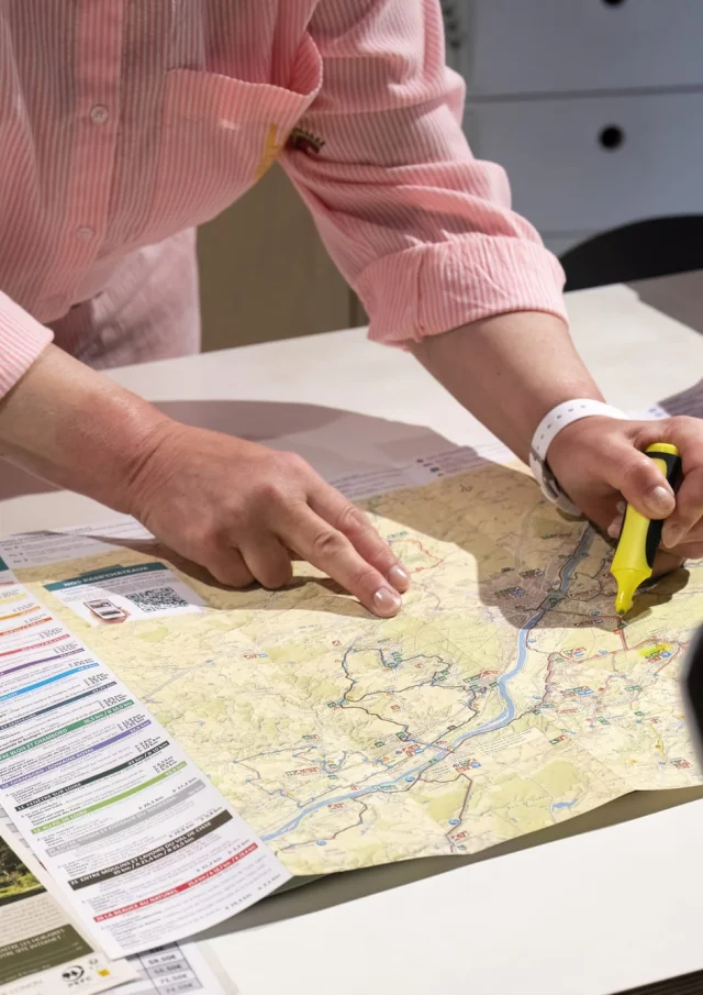 Carte dépliée à l'Office de Tourisme de Blois