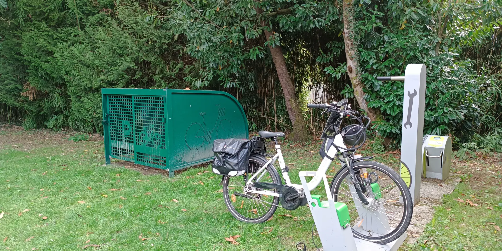 Borne recharge vélo à Bracieux