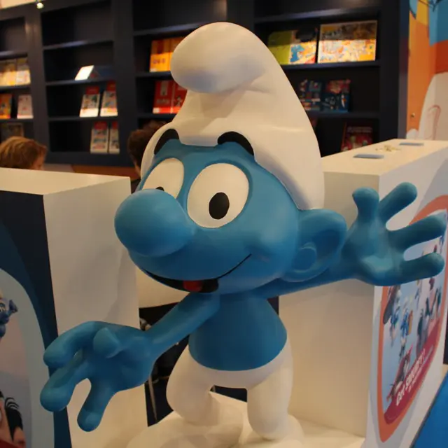 Statue des Schtroumpfs au Musée de la Bande Dessinée à Bruxelles