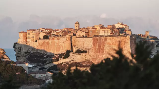 Citadelle au petit matin vue du Campu Rumanilu