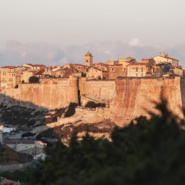 Citadelle au petit matin vue du Campu Rumanilu