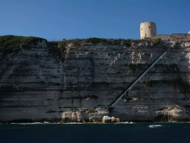 Escalier Roy Aragon Vue Mer Bonifacio