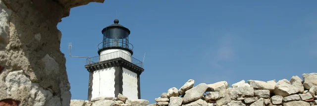 Phare Pertusatu Muret Vieille Pierre Bonifacio