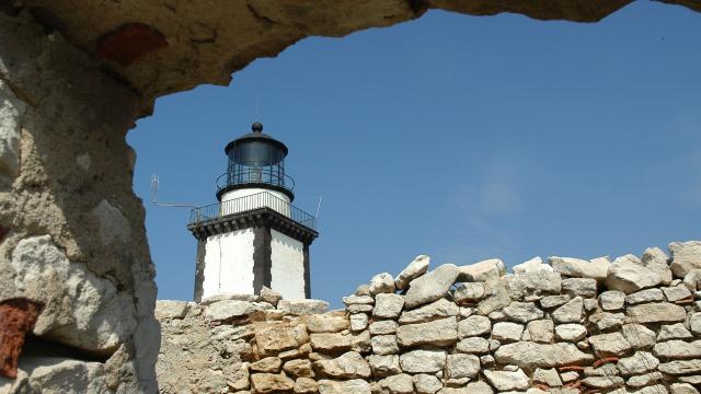 Phare Pertusatu Muret Vieille Pierre Bonifacio