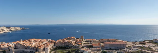 Vue Aerienne Citadelle Caserne Montlaur Falaises Sardaigne Bonifacio