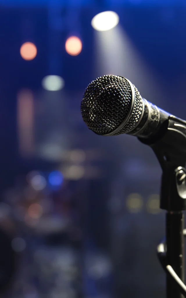 Gros Plan Microphone Scene Concert Bel Eclairage