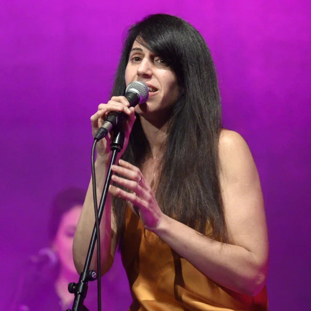 Artiste Hadar Atzmoni Meiri Festi Arte Bonifacio