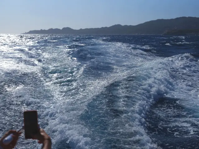 Balade Bateau Mer Vague Bonifacio