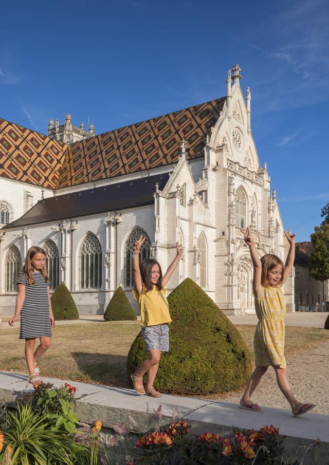 Destination idéale avec vos enfants : visitez en famille le monastère Royal de Brou à Bourg-en-Bresse. Informations auprès de l’Office de Tourisme Bourg-en-Bresse destinations