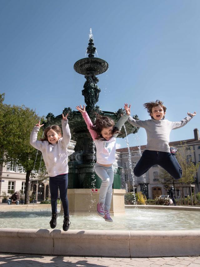 fontaine place Bernard à Bourg-en-Bresse