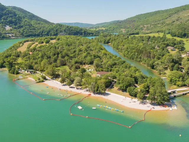 Ile Chambod Hautecourt-Romanèche