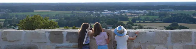 Courtines Du Château Crédit Lucas Goudard