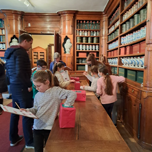 Fifrelin Apothicaire Mp Otgba 101 Rotated