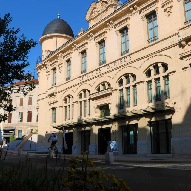 Facade Ot Beb Anne Czwiekala 6