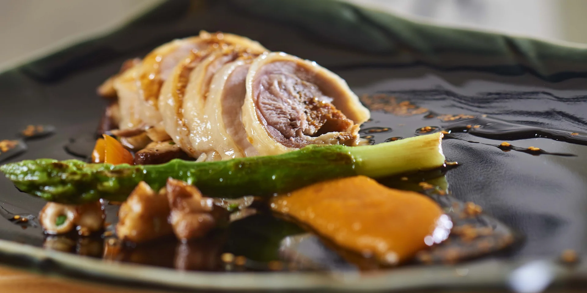 Poulet De Bresse Farci Au Comte Shiitake Et Tofu