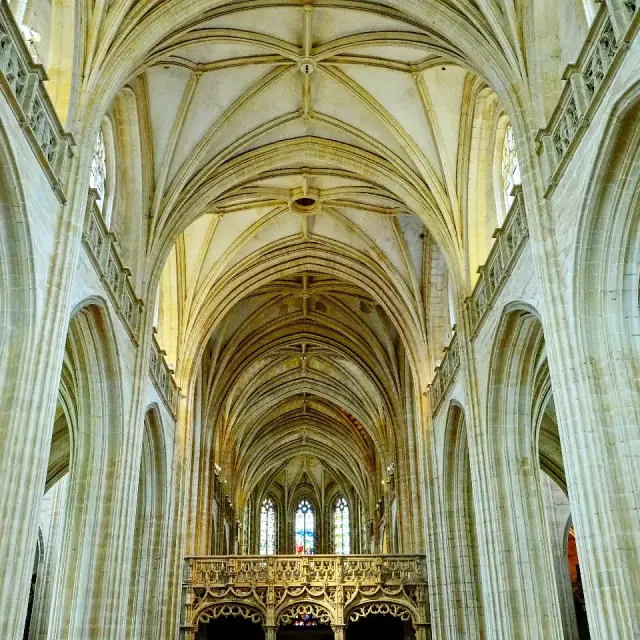 Instagram #monastereroyaldebrou