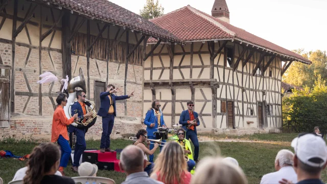 Ferme de la Forêt à Courtes - Ete