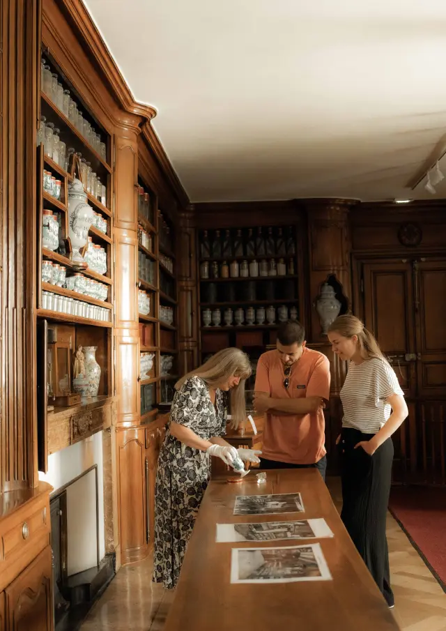 Visite commentée de l'Apothicairerie de Bourg-en-Bresse