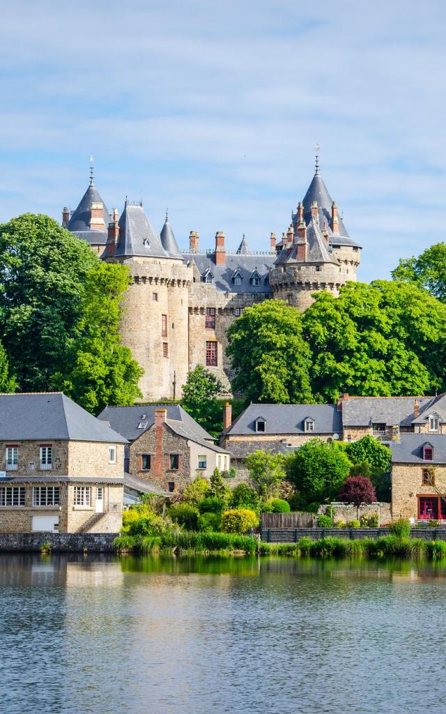 Château et le Lac Tranquille à Combourg