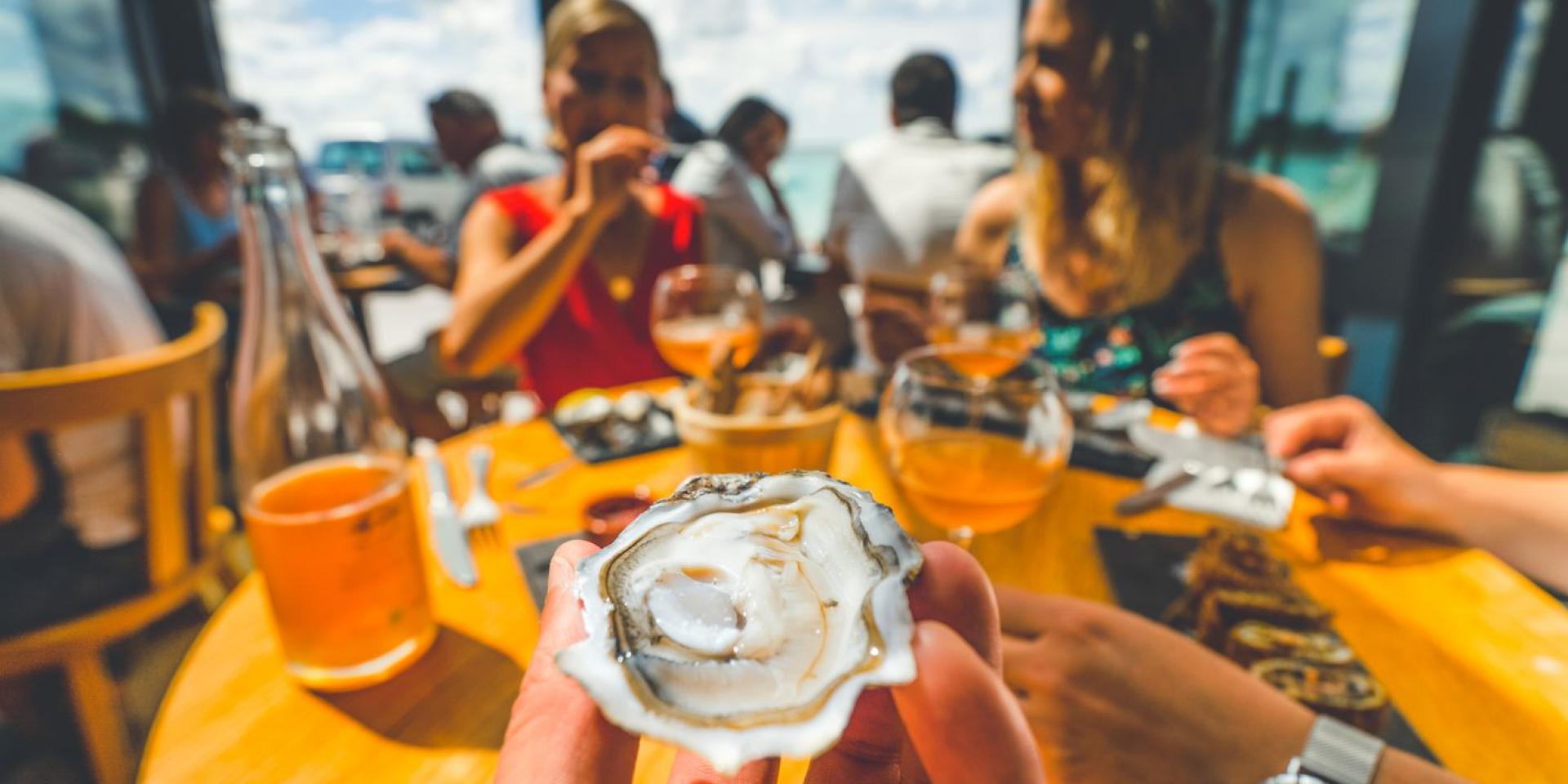 Oyster tasting in a restaurant in Cancale