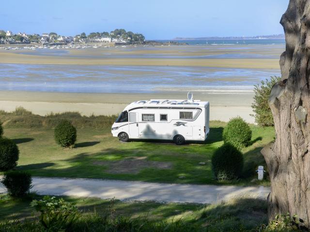 Aire de camping-cars