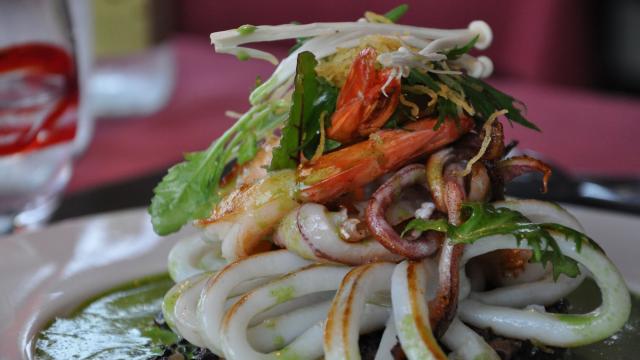 Poêlée d'encornets et de gambas du Restaurant Le Benetin à Saint-Malo