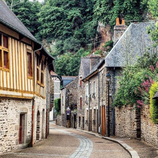 Instagram #fougerestourisme