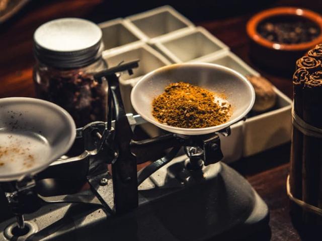 Canelle en vente dans les boutiques de la Maison Roellinger