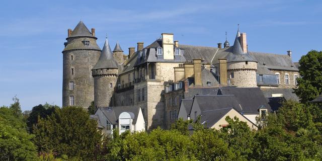 Châteaugiron and its castle overlooking the town