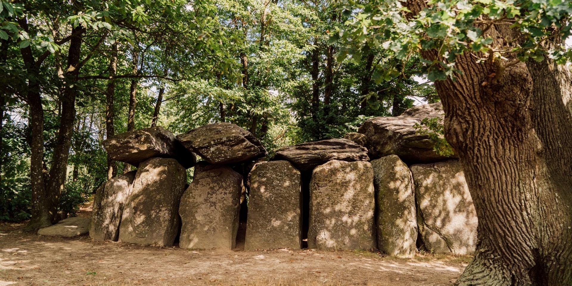 Dolmen de La Roche-aux-Fées, Essé
