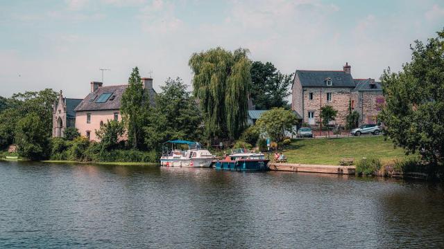 La Courbe à Bourg-des-Comptes