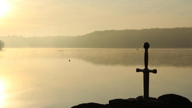 Epée Lac De Trémelin Broceliande en Bretagne