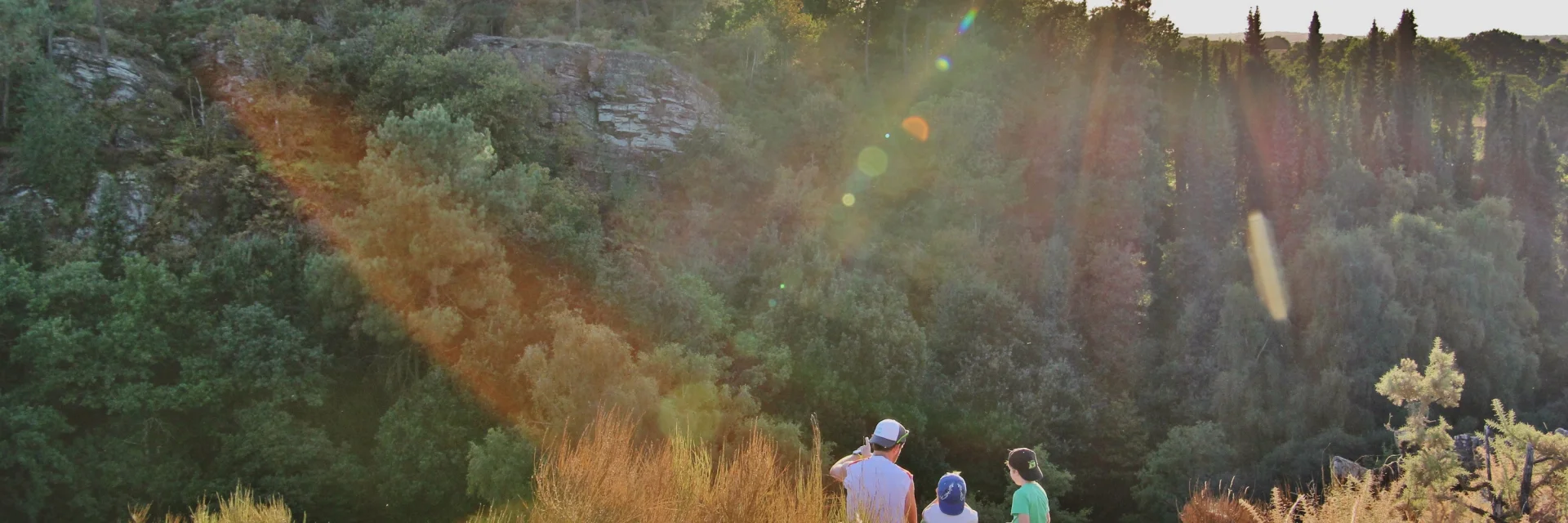Coucher De Soleil Au Vallon De La Chambre Au Loup - famille
