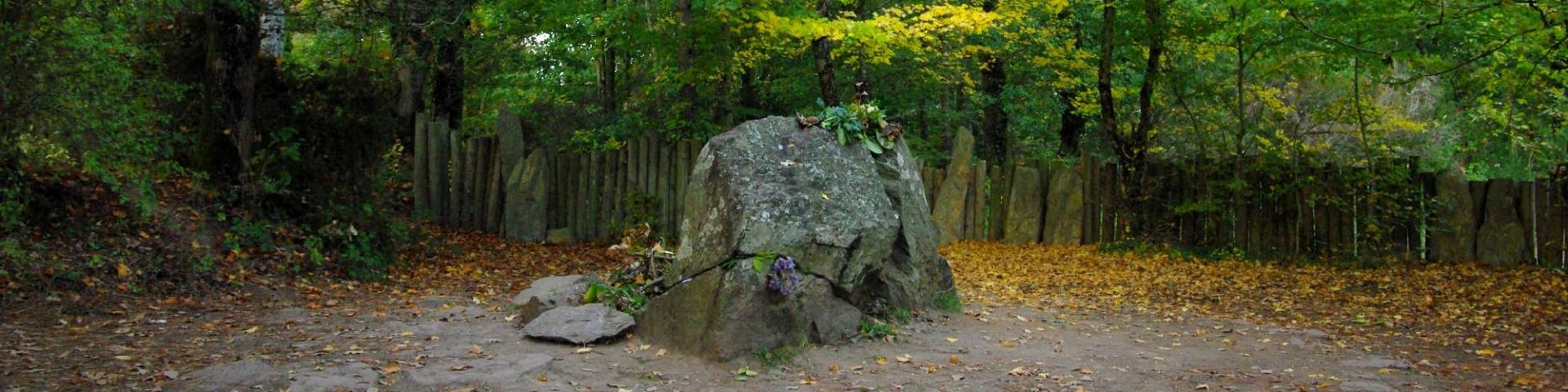 tombeau de Merlin, printemps