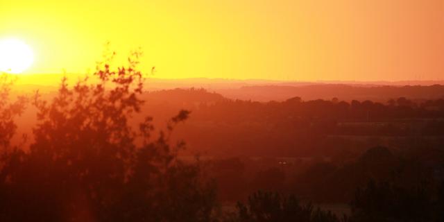 Coucher De Soleil Au Vallon De La Chambre Au Loup